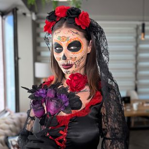 Model - AngieShaen girl