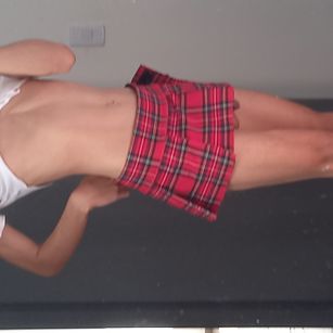 Model - Danni_Phoenix bottom