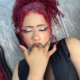 Model - Idun Brunette bdsm