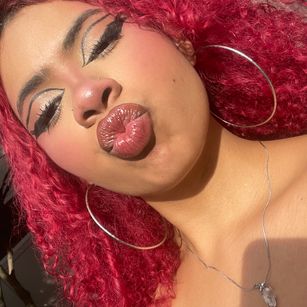 Model - Idun Brunette bdsm