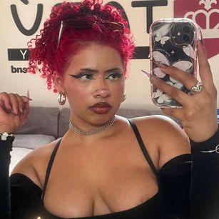 Model - Idun Brunette dirtytalk