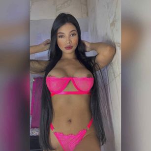 Model - Paulettcouple2 Cumm