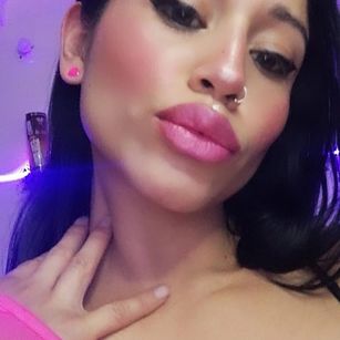 Model - Renata_fit_ness squirt