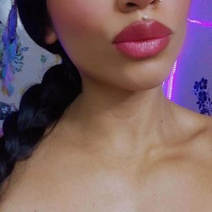 Model - Renata_fit_ness young