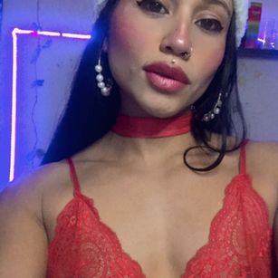 Model - Renata_fit_ness cosplay