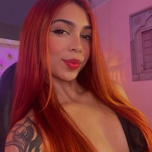 Model - Polygonnia dildo