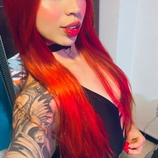 Model - Polygonnia shaved