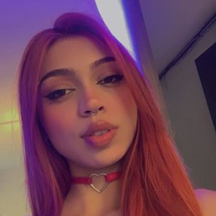 Model - Polygonnia latina