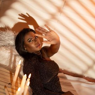 Model - Lorraine Johnson fisting