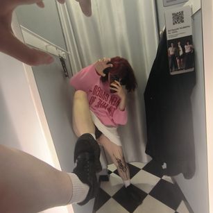 Model - Amber shaved