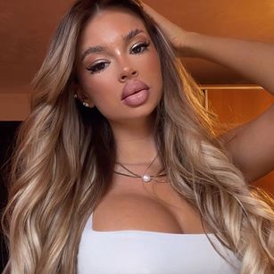 Model - Ashley Addiction heels