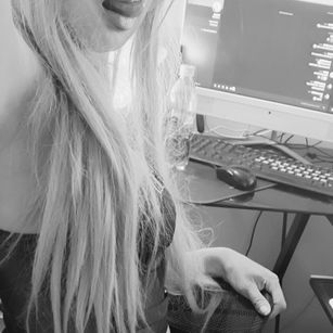 Model - Sarah_hard dance