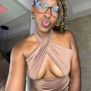 Model - YalianaGuzman anal