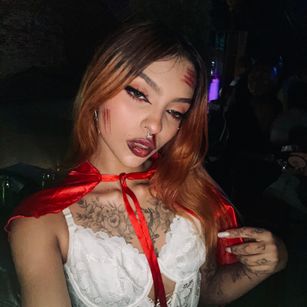 Model - Carmilla femdom