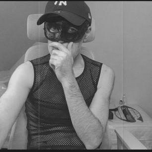 Model - roaringkitty nudes