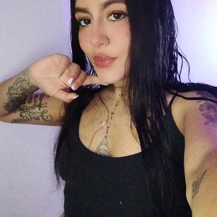 Model - JoyHills feet