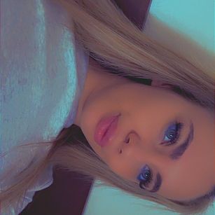 Model - SelenaBanks bigboobs