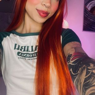 Model - Polygonnia shaved