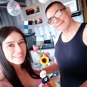 Model - Manu and Cata analsex