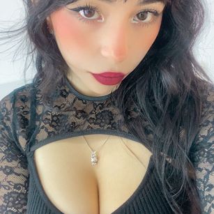 Model - bella star bigtits