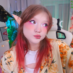 Model - Sonya lovely