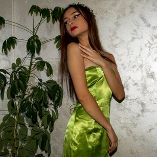 Model - BeautyLuna18 dildo