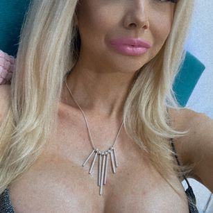 Model - MoniqueBliss joi