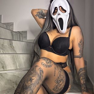 Model - GipsyGoddess findom