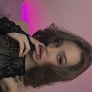 Model - Sally ahegao