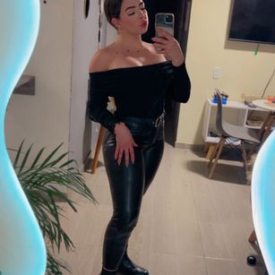 Model - Nicol Rocci oil