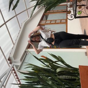 Model - Nicol Rocci nylons