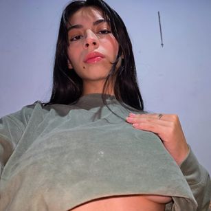 Model - KatherinJohns 18