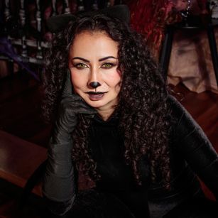 Model - SamanthaAntolin heels