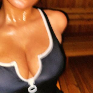 Model - ADARA GOMEZ fetish