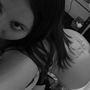 Model - Hannah twerk heels