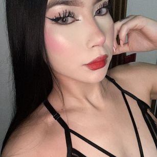 Model - BellaDalthon submissive