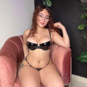 Model - Abby Luna Latina