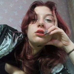 Model - Lily_Ember legs