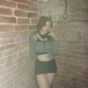 Model - Lily_Ember show