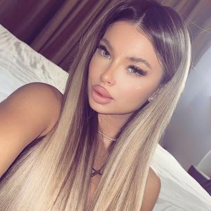 Model - Ashley Addiction ass