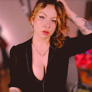 Model - KrystalViolet blowjob