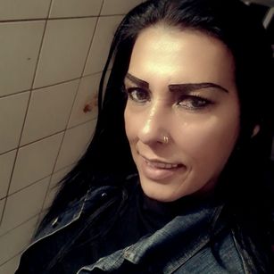 Model - La gatabk anal