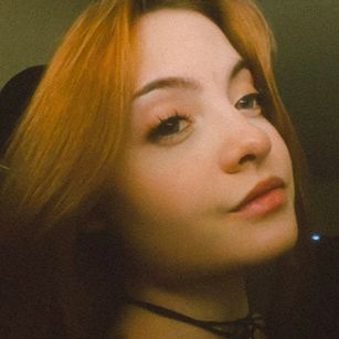 Model - Daniela bigtits