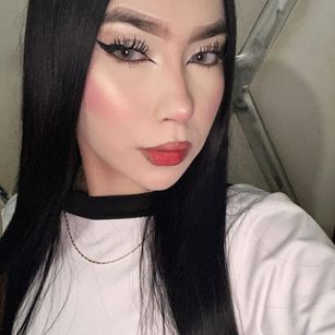 Model - BellaDalthon JOI