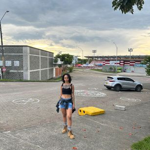 Model - SilvanaOwen JOI