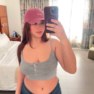 Model - nichloe tetasgrandes