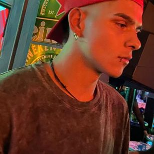 Model - wyatt muscle