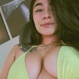 Model - Lexxiee Haze bigtits