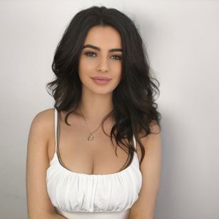 Model - Carli natural