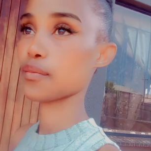 Model - Wetclit69 joi